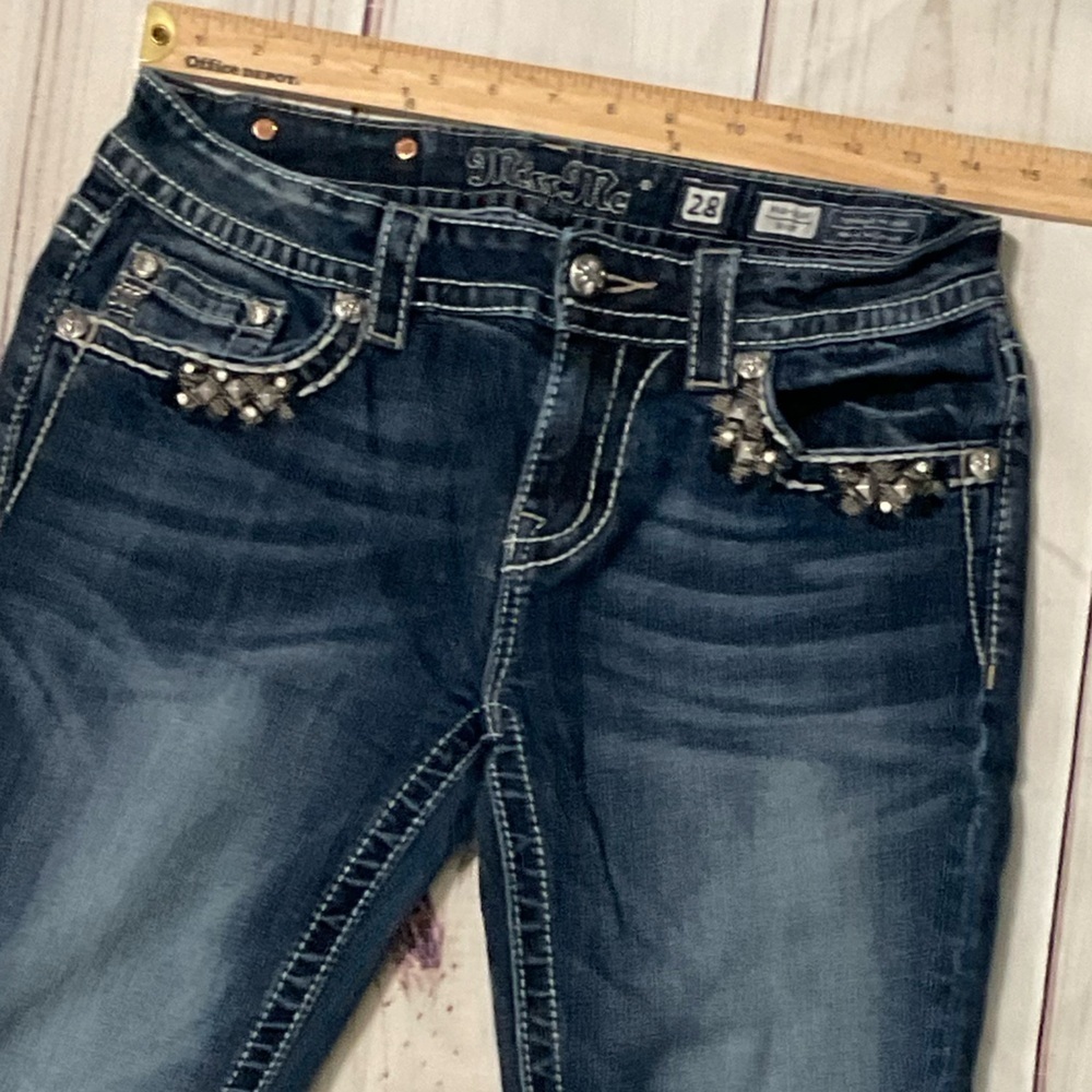 Women’s Miss Me Mid-Rise Boot Jean Size 28x34 Embellished Pockets - Picture 5 of 8
